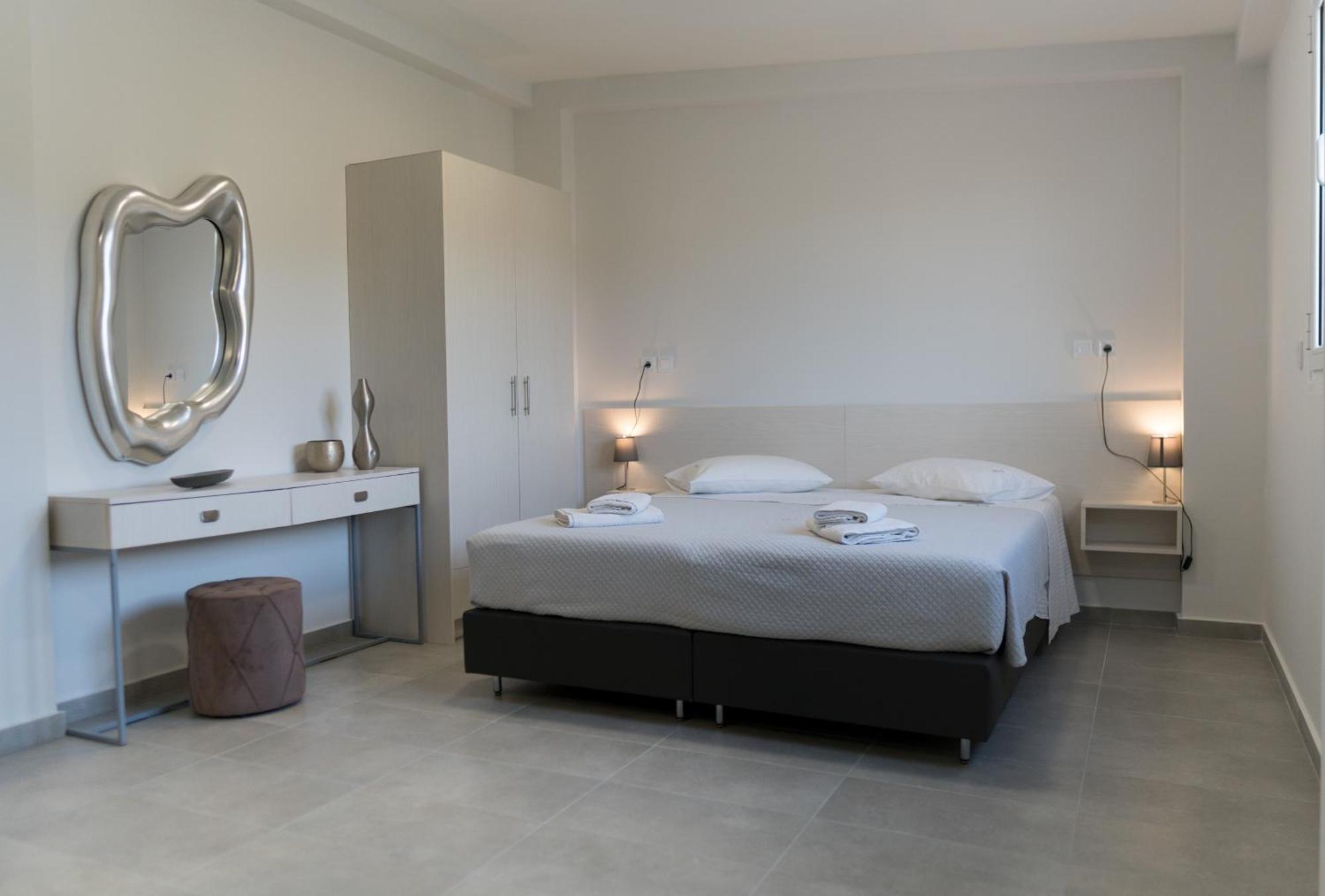 Dion Apartments Laganas Esterno foto