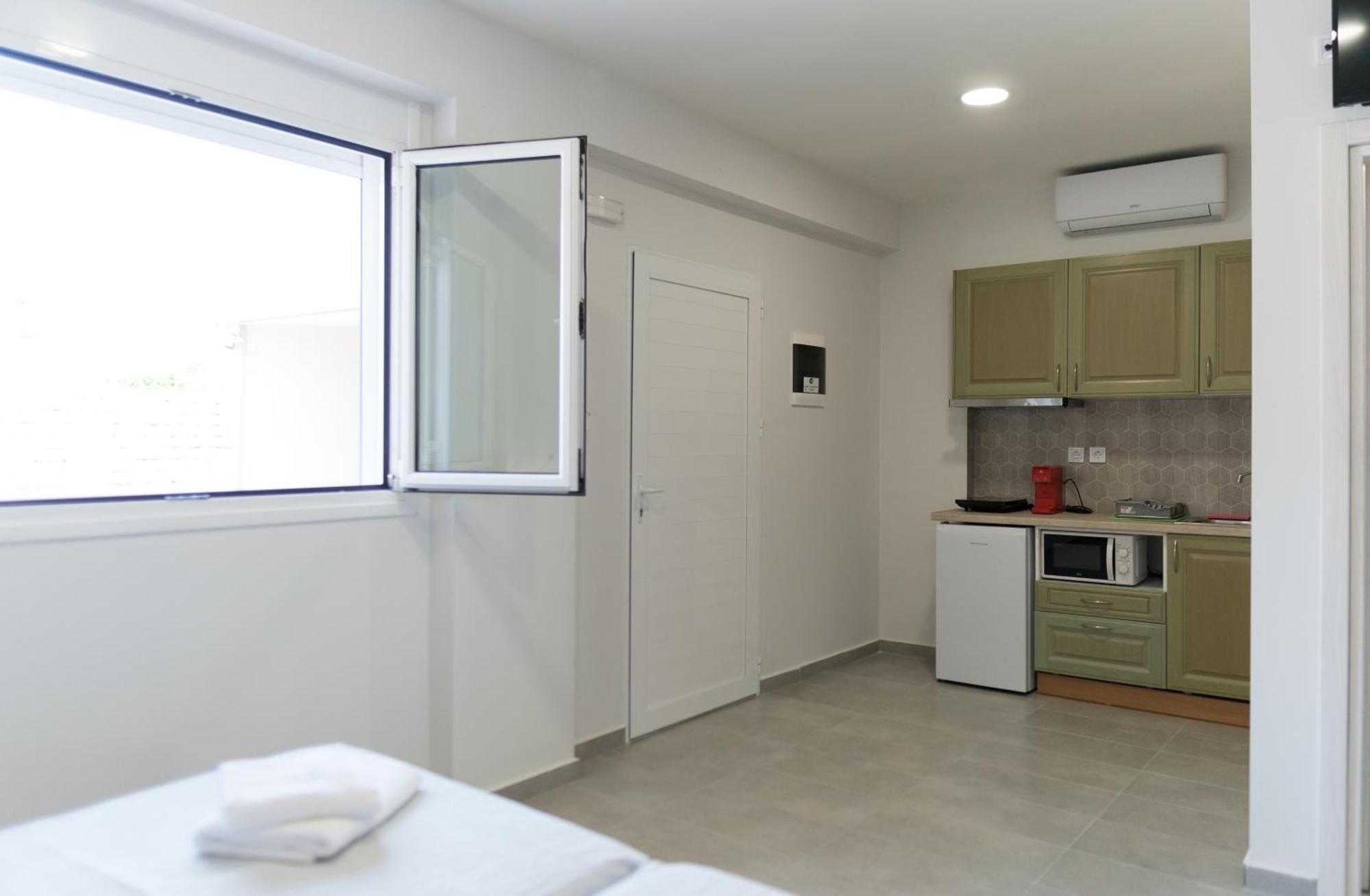 Dion Apartments Laganas Esterno foto